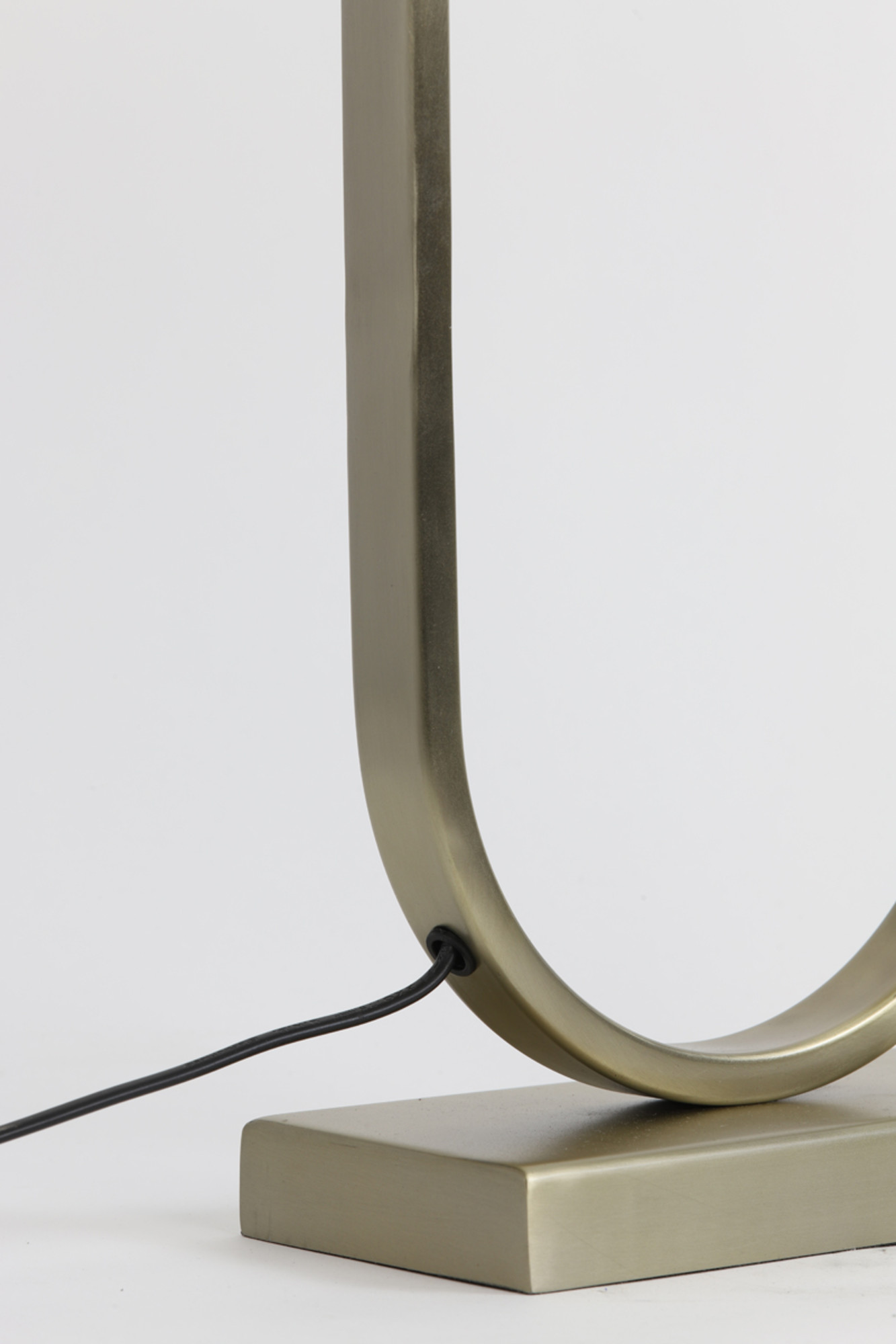 Piedestal de lampe doré ovale Light & Living Jamiri – Image 8