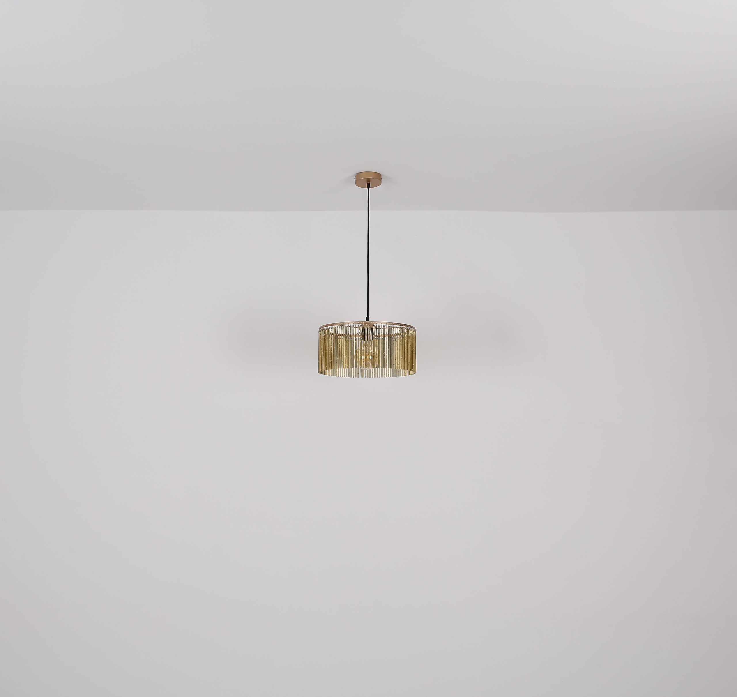 Suspension moderne avec abat-jour élégant en verre fumé Leeds – Image 8